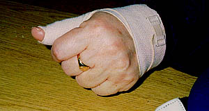 888-035-07.jpg (39245 bytes)